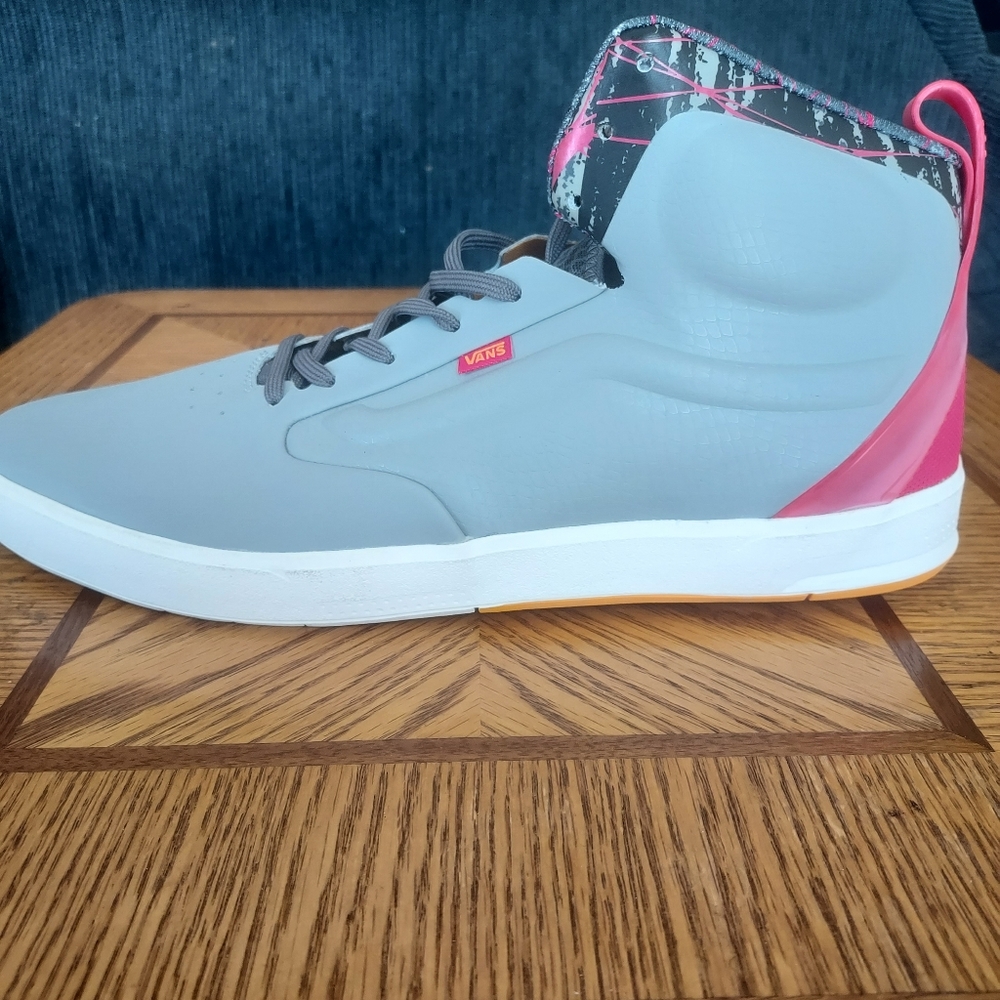 Vans High Top Shoes Size 13
